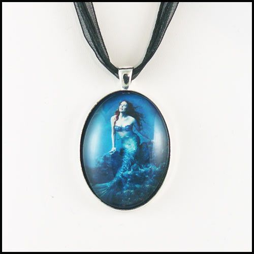 BEAUTIFUL MERMAID UNDERWATER pendant necklace SIREN  