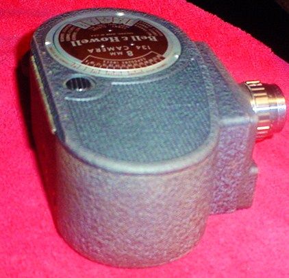 ANTIQUE 1939 BELL & HOWELL No. 134 8mm MOVIE CAMERA  