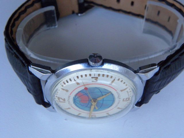 RARE 300m AMPHIBIAN VOSTOK 1967 circa & SPUTNIK NOS KIROVSKIE SOVIET 