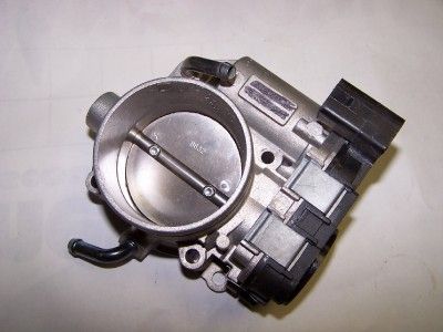 VW JETTA BEETLE RABBIT THROTTLE BODY 2.5 07K133062B  