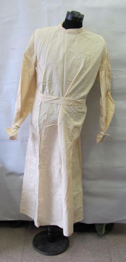 WWII ORIGINAL GERMAN MEDICAL FIELD DOCTOR’S APRON  