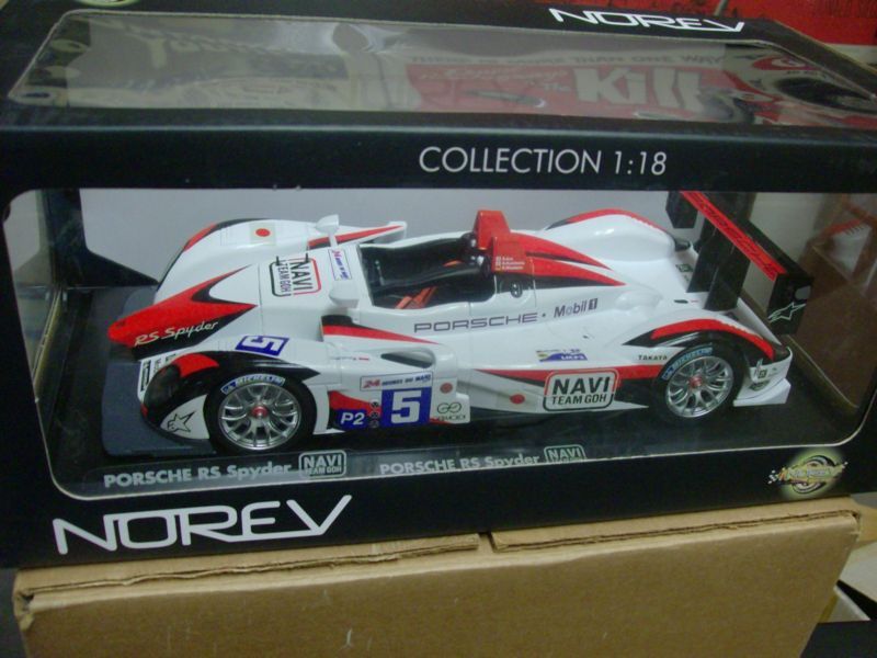 18 PORSCHE RS SPYDER NAVI TEAM RACE CAR DIECAST  