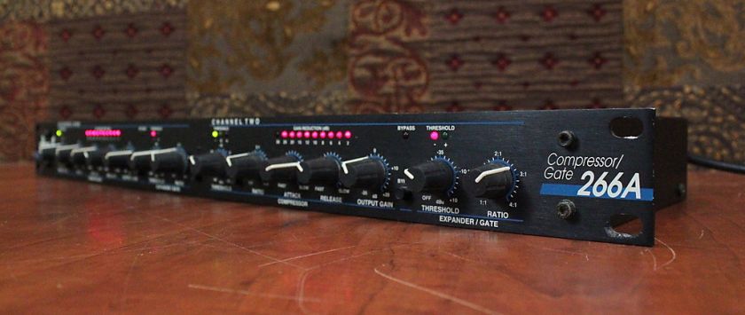 DBX 266A Stereo Compressor/Limiter 266 A (x xt)  