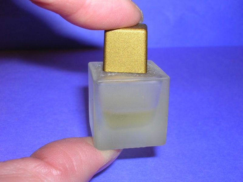 LIZ CLAIBORNE REALITIES Used Mini PERFUME BOTTLE p41  