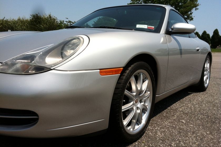 Porsche  911 Carrera Carrera 4  