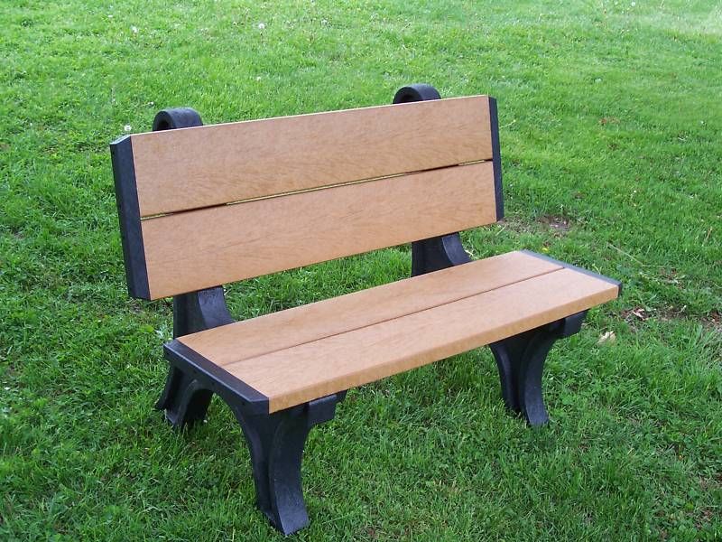 Cedar & Black   4 Recycled Plastic Park Bench (GREEN)  