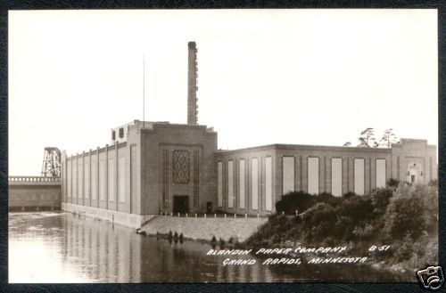 GRAND RAPIDS MINNESOTA Blandin Paper Co. POSTCARD RPPC  