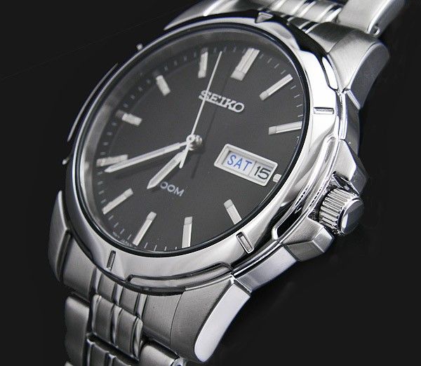 watch comes with gift box super value great gift for him