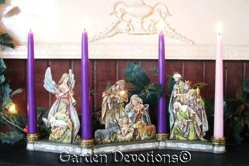 Exquisite ADVENT WREATH CHRISTMAS CANDLE HOLDER Nativity Set Scene 