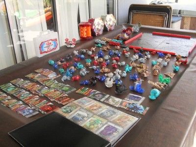 HUGE BAKUGAN BATTLE BRAWLERS LOT   INCLUDES 200 CARDS 100 BAKUGAN 