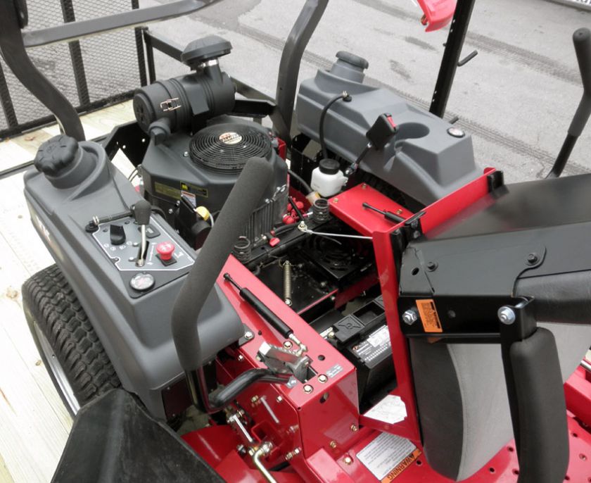 NEW 61 24HP YAZOO/KEES MID MAX ZT MOWER PACKAGE DEAL  