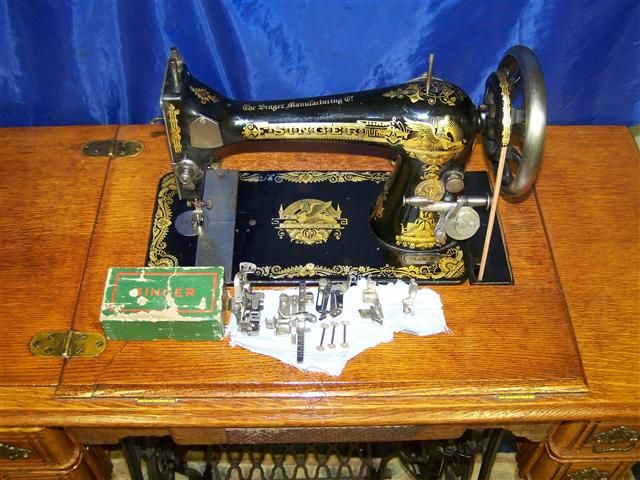 SINGER 27 SPHINX SEWING MACHINE IN TREADLE JULY 21 1908 LONG SHUTTLE 