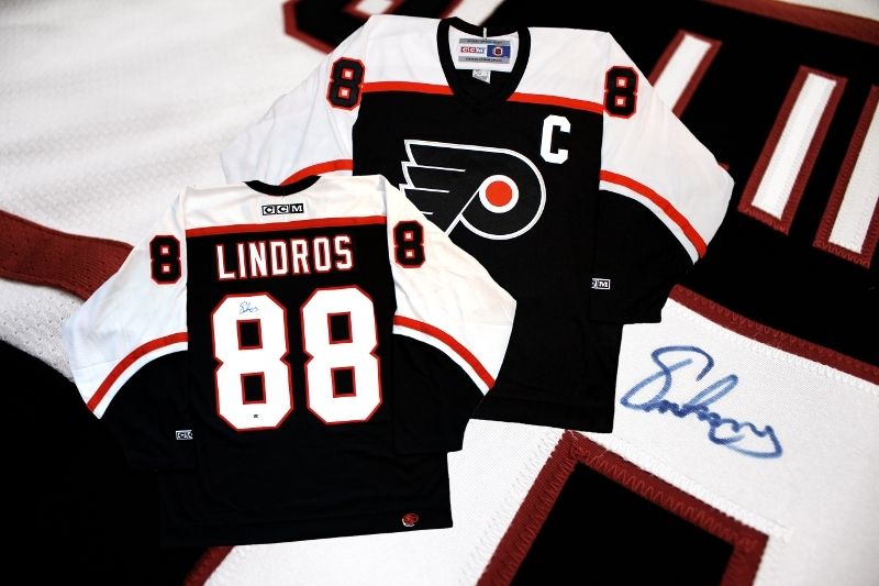 ERIC LINDROS AUTO PHILADELPHIA JERSEY COA/HOLOGRAM  