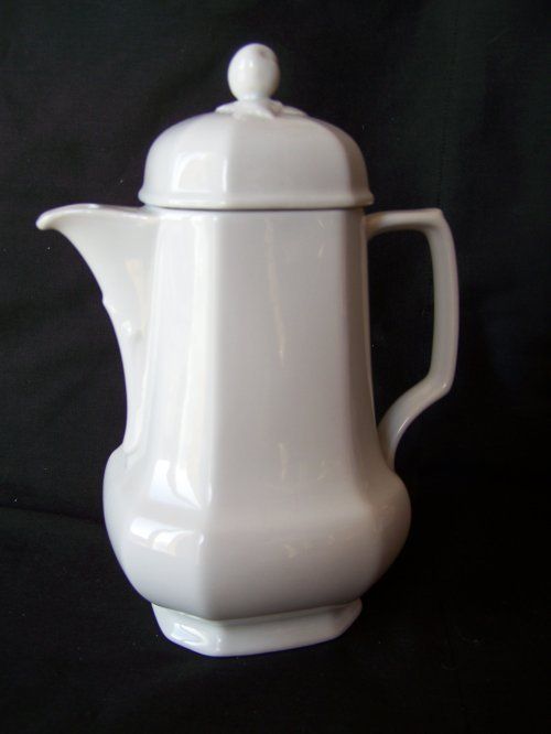 Seltmann Weiden Mirabell 7 china coffee pot Germany  