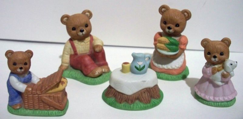   INTERIOR SET PICNIC BEARS # 1462 FIGURINE BASKET TABLE PET PUPPIES I