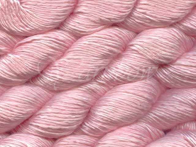 As all monitors vary, actual yarn color may vary slightly from display 