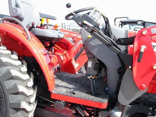   is new 2011 warranty massey ferguson 1529 tractor 3 year warranty