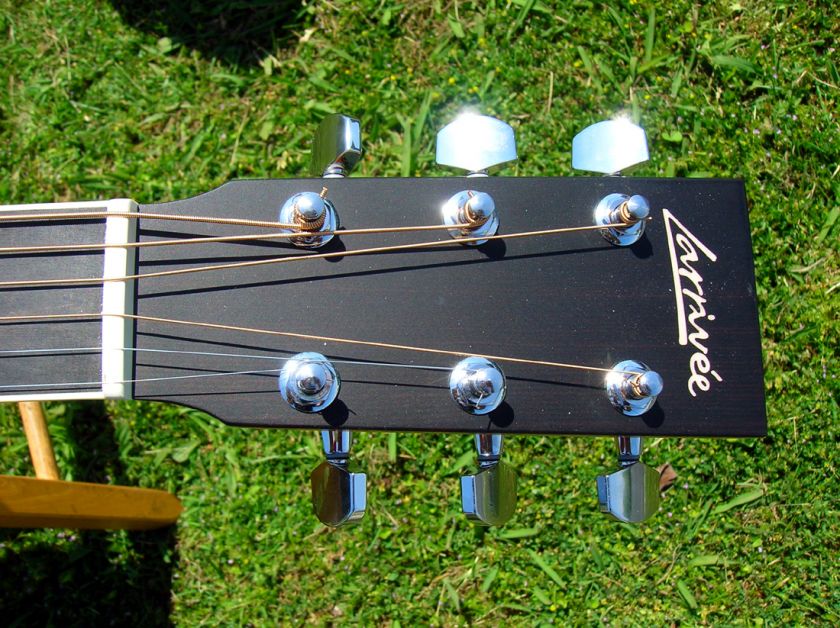 Larrivee SD 03 RWD 12 Fret Neck Dreadnought Spruce Top Rosewood Back 