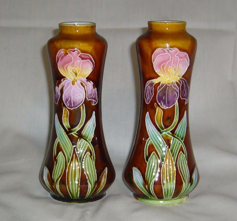 ANTQ ART NOUVEAU JUNGENDSTIL IRIS BLOSSOM MANTEL VASES  