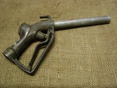   Station Gas Nozzle Antique Old Auto Pumps Spigot Car Farm 6403  