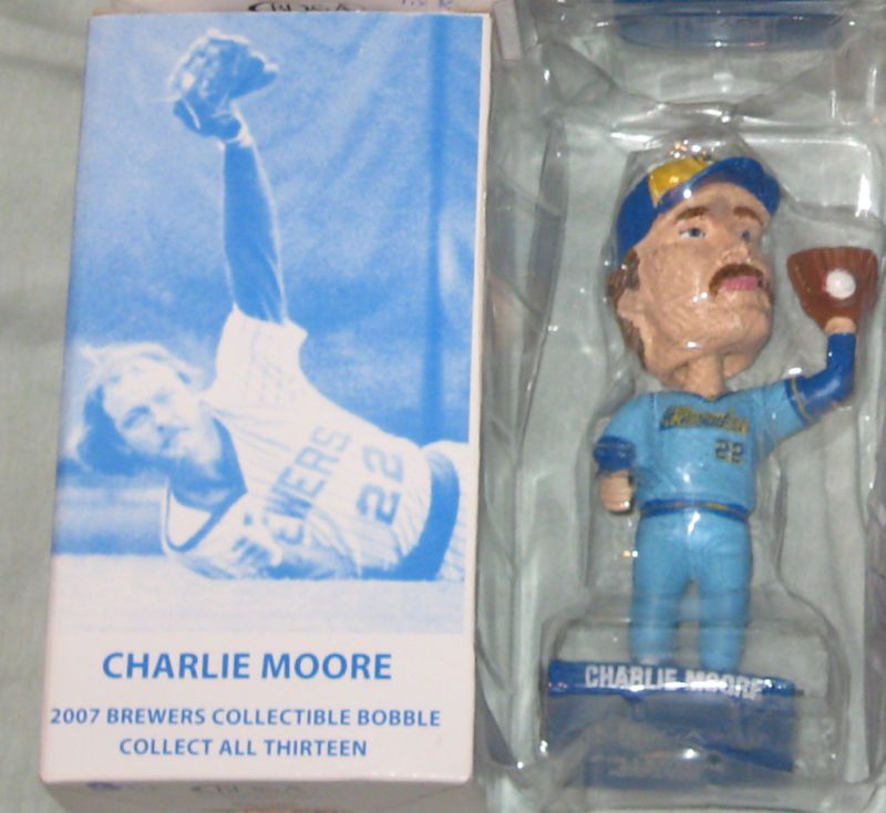   MOORE 1982 MILWAUKEE BREWERS RETRO BOBBLEHEAD POWDER BLUE 5000  