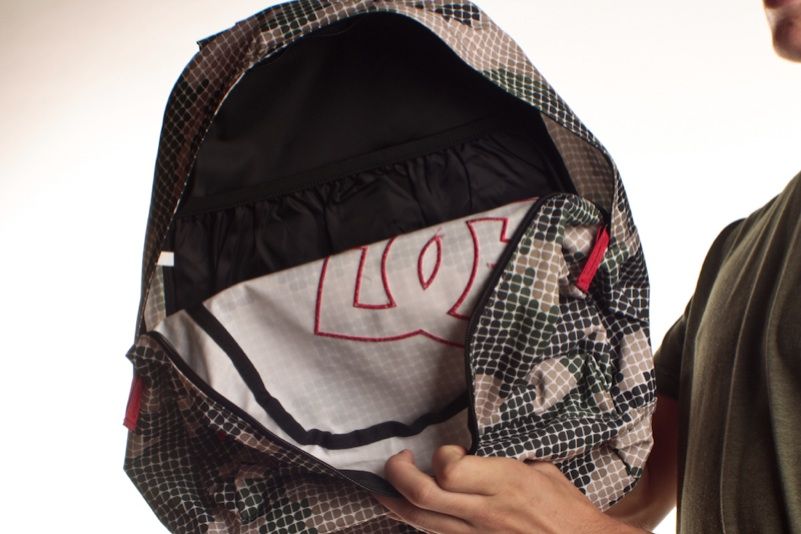 This is a DC backpack, it comes in one size fits all. Colorway Camo