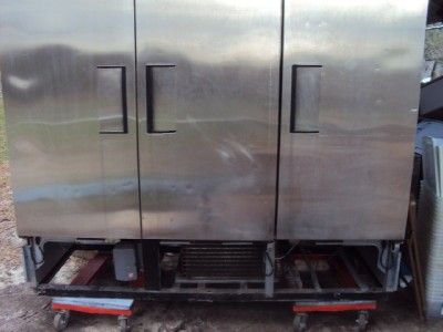 Commercial TRUE T 72F REACH IN 3 SECTION FREEZER  