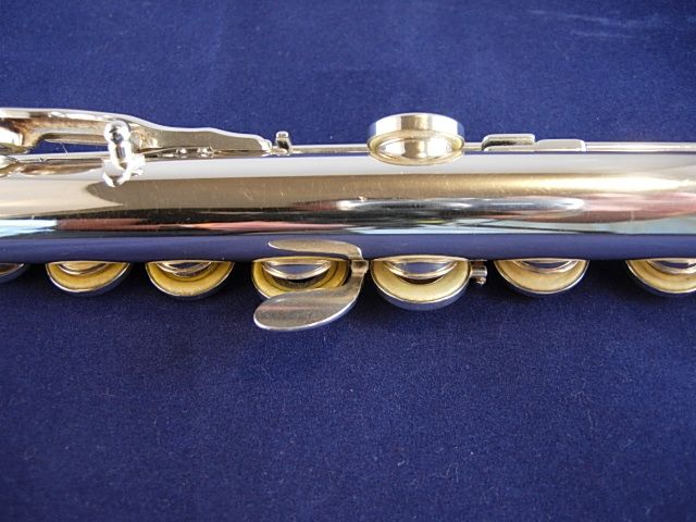 Yamaha YFL 471H Allegro Flute, Gold Lip, Nice condition  