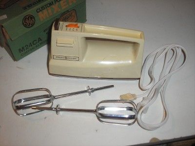 VINTAGE GE CUSTOM PORTABLE MIXER, M24CA COFFEE/ALMOND 