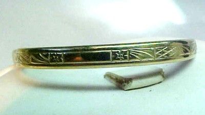 ANTIQUE childs SOLID YELLOW GOLD HINGED BANGLE BRACELET  