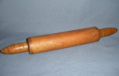 MUNISING WOODEN ROLLING PIN VINTAGE KITCHEN UTENSIL  