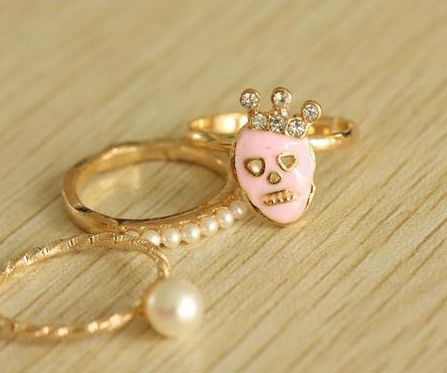 Hot Golden Skull Imitate White Pearl Crystal Rings  